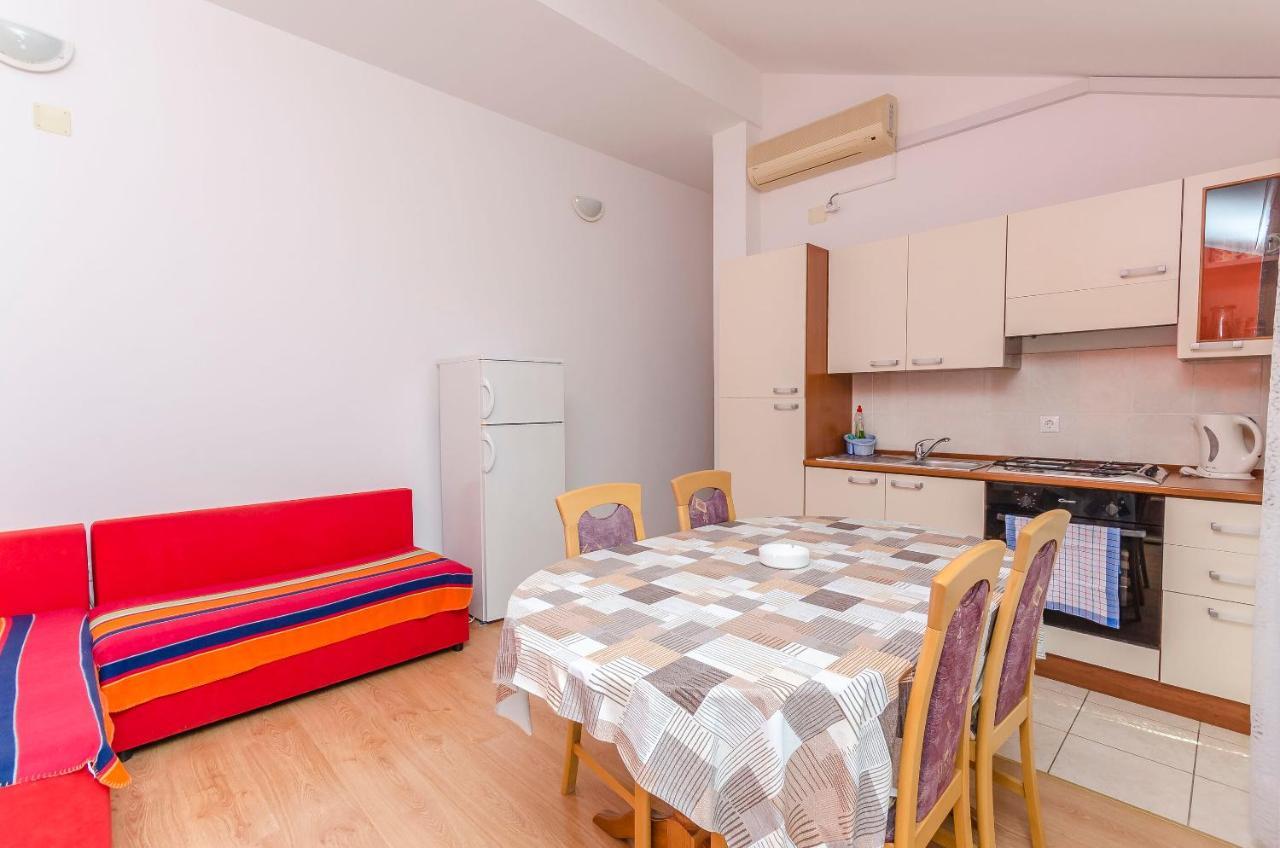 Apartments Mira I Vodice Luaran gambar