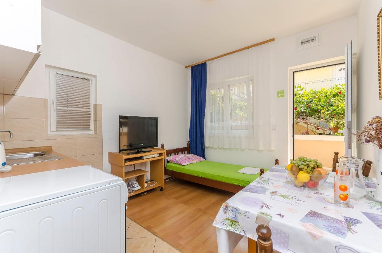Apartments Mira I Vodice Luaran gambar