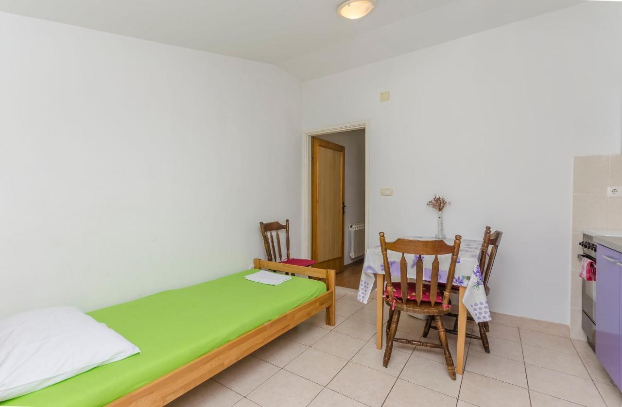 Apartments Mira I Vodice Luaran gambar