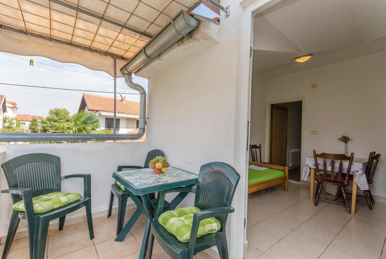 Apartments Mira I Vodice Luaran gambar