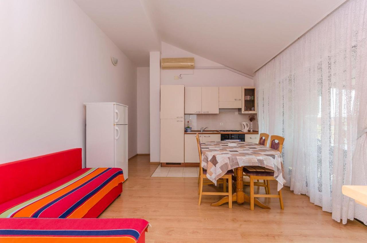 Apartments Mira I Vodice Luaran gambar
